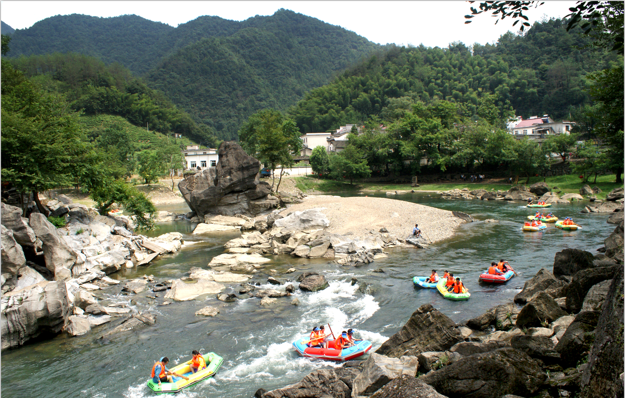 怪潭漂流